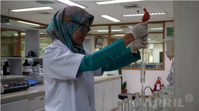 Sepenggal Kisah Resi Wilinsih, Mengejar Mimpi dengan Beasiswa